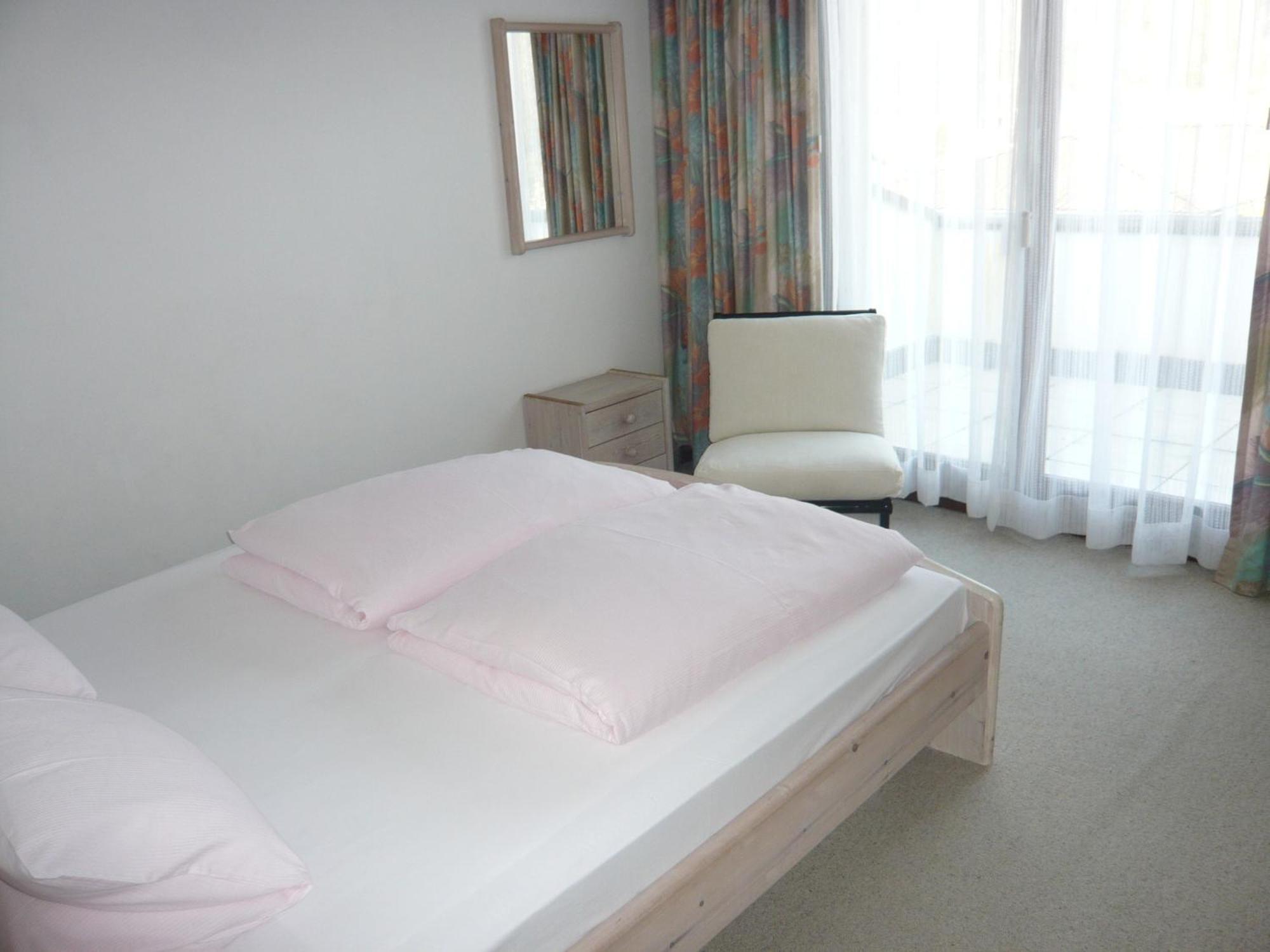 Garni Villa Siesta Park Losone Zimmer foto